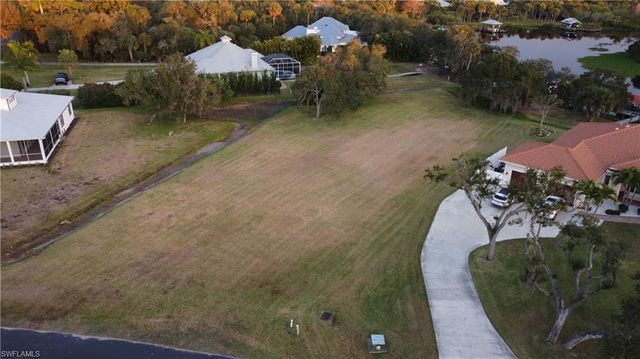 16520 Oakview CIR, Alva, FL 33920