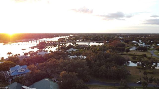 16520 Oakview CIR, Alva, FL 33920