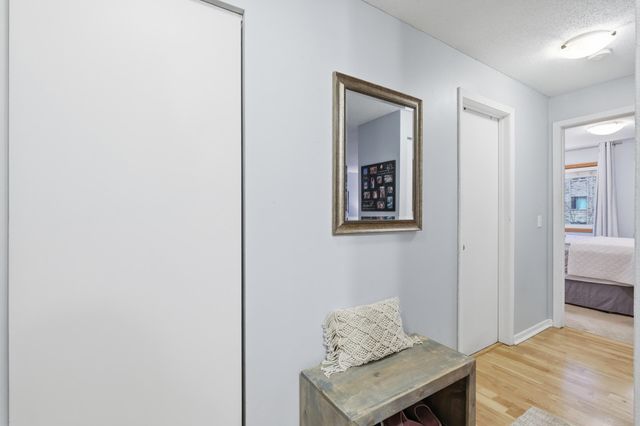 520 Ridgewood Avenue 107, Minneapolis, MN 55403