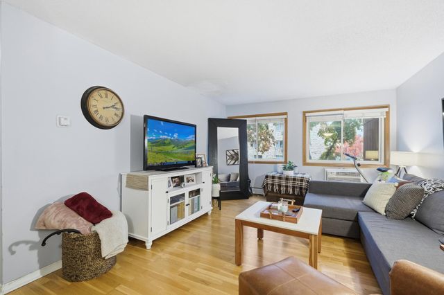 520 Ridgewood Avenue 107, Minneapolis, MN 55403