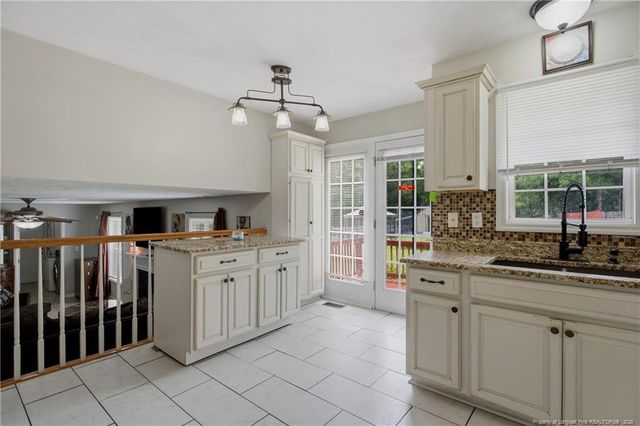 817 Hobson Road, Raeford, NC 28376