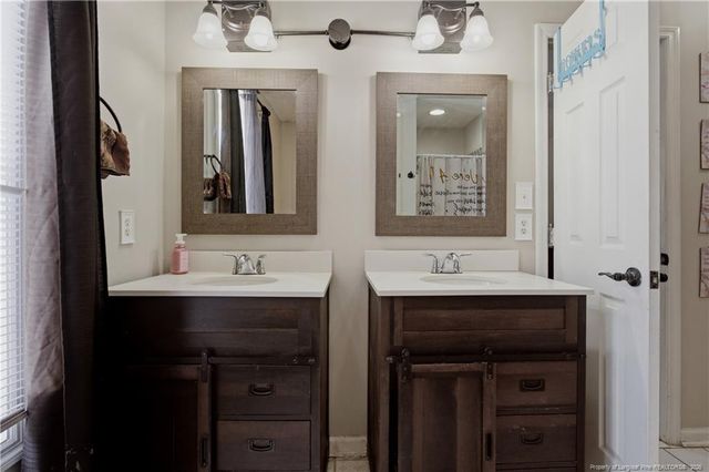 817 Hobson Road, Raeford, NC 28376