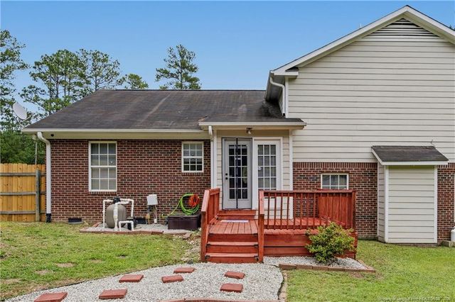 817 Hobson Road, Raeford, NC 28376