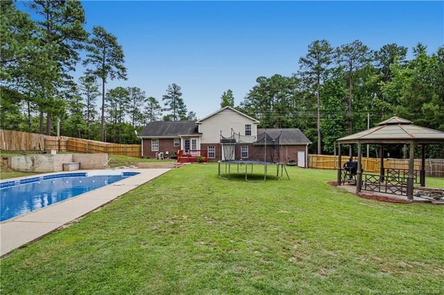 817 Hobson Road, Raeford, NC 28376