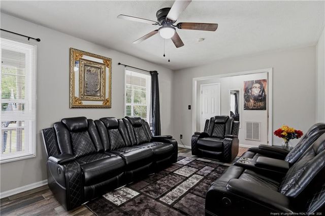 817 Hobson Road, Raeford, NC 28376