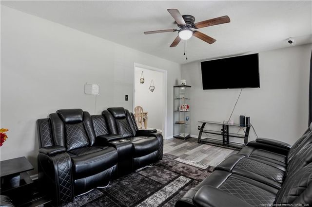 817 Hobson Road, Raeford, NC 28376