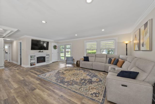 2536 Sunbury Drive, Columbus, OH 43219