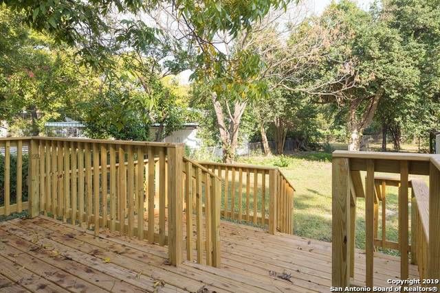 718 N PINE ST, San Antonio, TX 78202