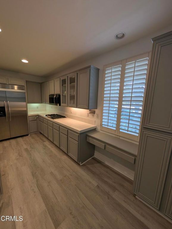Image 5 of property listing at 417 Spring Park Road, Camarillo, CA 93012