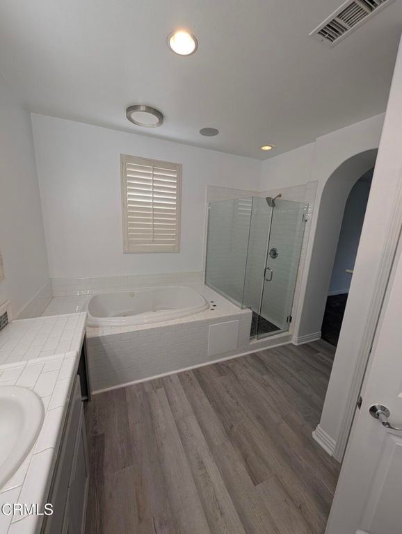 Image 9 of property listing at 417 Spring Park Road, Camarillo, CA 93012