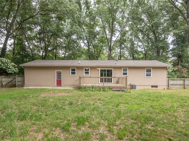 24115 44th Avenue, Mattawan, MI 49071
