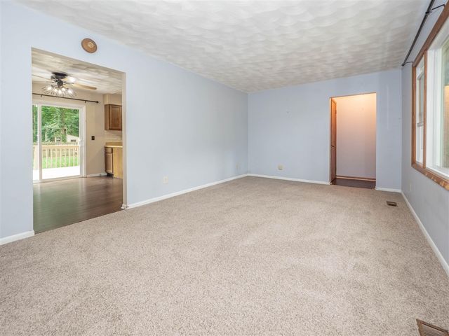 24115 44th Avenue, Mattawan, MI 49071