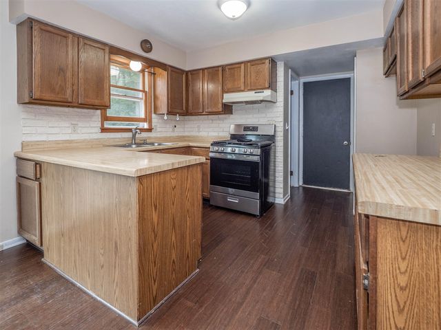 24115 44th Avenue, Mattawan, MI 49071