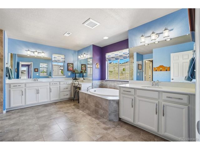 18984 W 85th Blf, Arvada, CO 80007