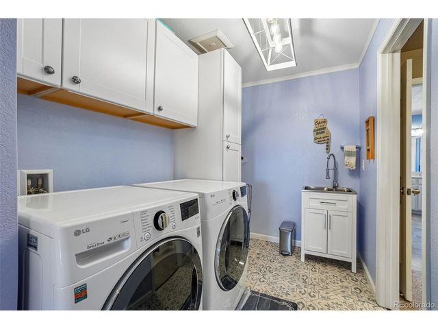 18984 W 85th Blf, Arvada, CO 80007