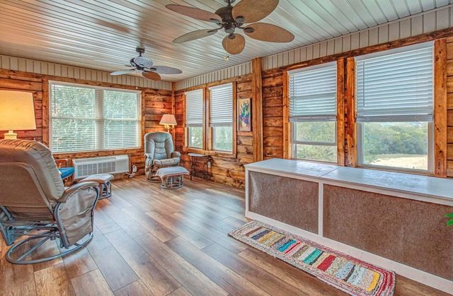 3090 Shaconage Trail, Sevierville, TN 37876