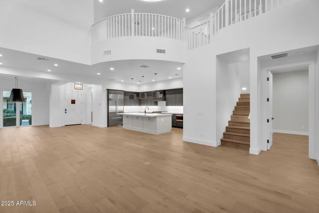 3918 E CRITTENDEN Lane, Phoenix, AZ 85018