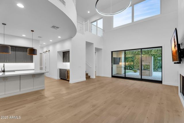 3918 E CRITTENDEN Lane, Phoenix, AZ 85018