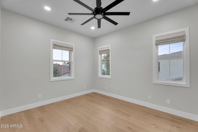 3918 E CRITTENDEN Lane, Phoenix, AZ 85018