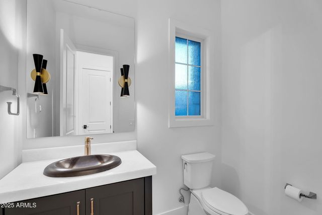 3918 E CRITTENDEN Lane, Phoenix, AZ 85018