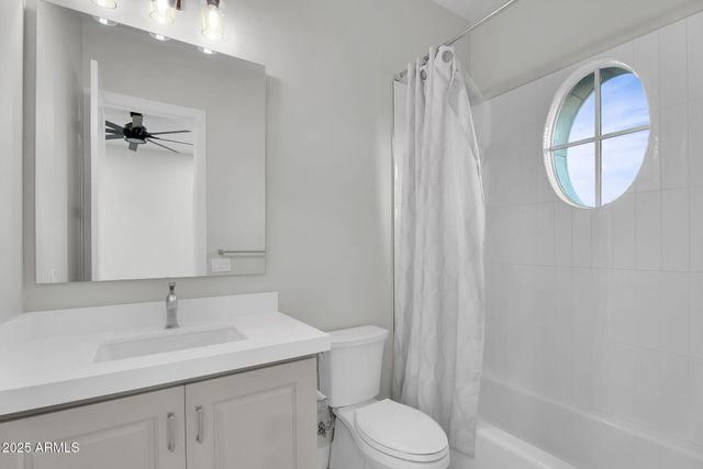 3918 E CRITTENDEN Lane, Phoenix, AZ 85018