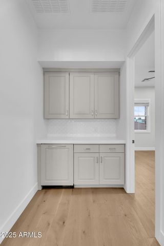 3918 E CRITTENDEN Lane, Phoenix, AZ 85018