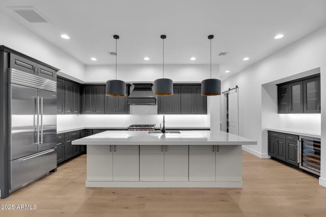 3918 E CRITTENDEN Lane, Phoenix, AZ 85018