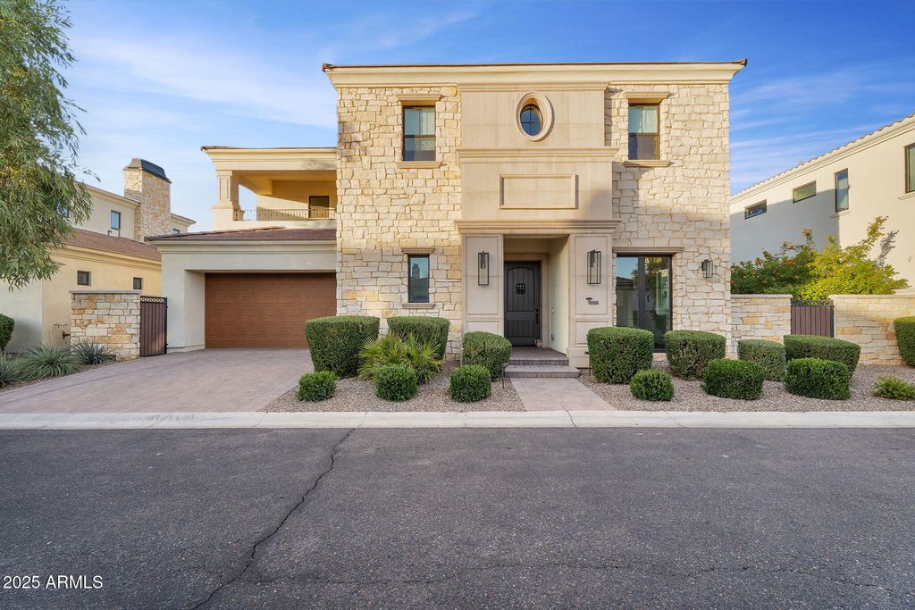 3918 E CRITTENDEN Lane, Phoenix, AZ 85018