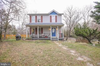 10 WHITING AVE, Boyce, VA 22620