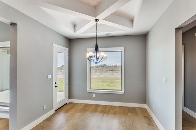 560 Aermotor Loop, Weatherford, TX 76085