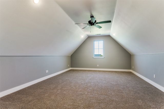 560 Aermotor Loop, Weatherford, TX 76085