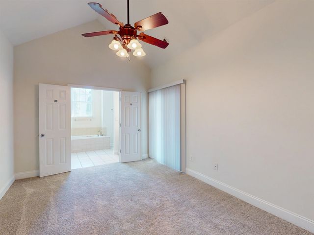 12 ABBEY CT # 13, Fishersville, VA 22939