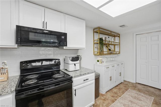 738 Harbor Springs TRL, Virginia Beach, VA 23462