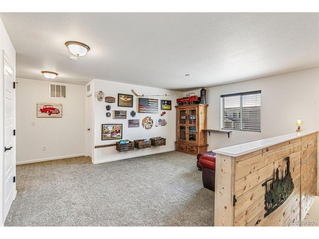 42891 Hawktree Cir, Elizabeth, CO 80107