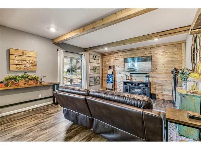 42891 Hawktree Cir, Elizabeth, CO 80107