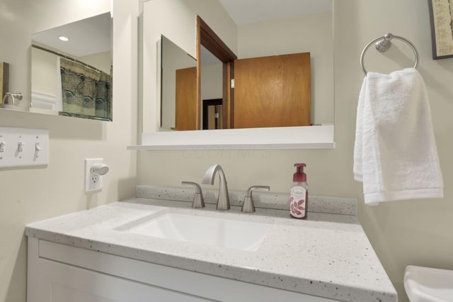 483 Cumberland Drive, Columbus, OH 43213
