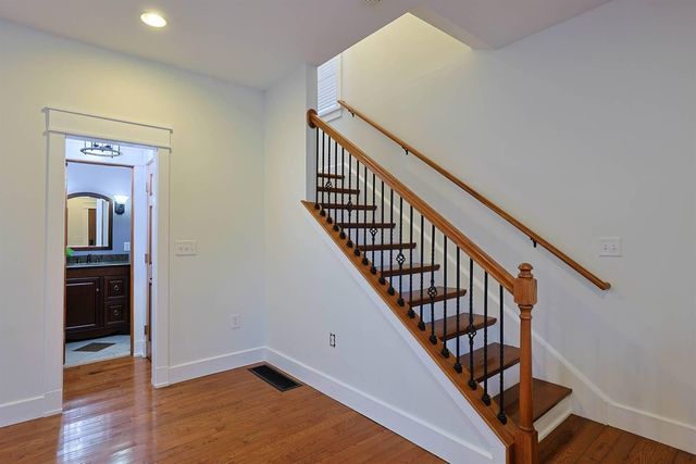 30 Indiana Avenue, Fort Thomas, KY 41075