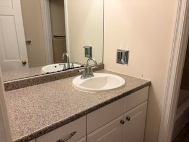 7 Bethel Road 8, Wellesley, MA 02481