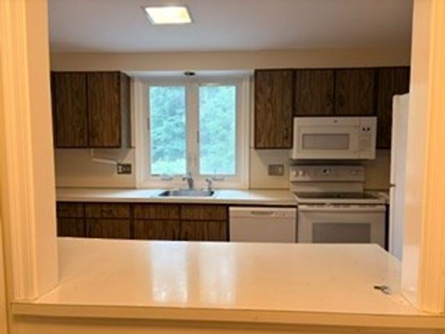 7 Bethel Road 8, Wellesley, MA 02481