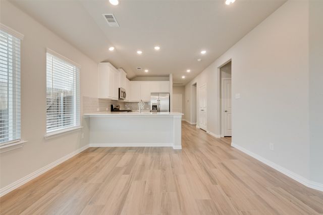 128 Cranz Farm Drive, Saginaw, TX 76179