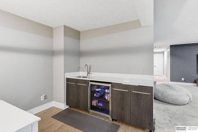 7806 S 184th Terrace, Omaha, NE 68136