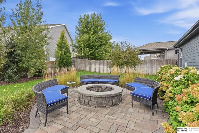7806 S 184th Terrace, Omaha, NE 68136