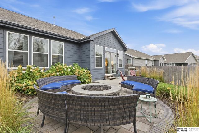 7806 S 184th Terrace, Omaha, NE 68136