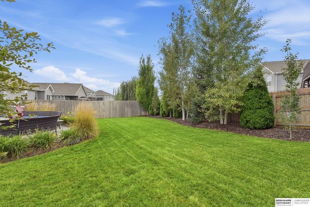 7806 S 184th Terrace, Omaha, NE 68136