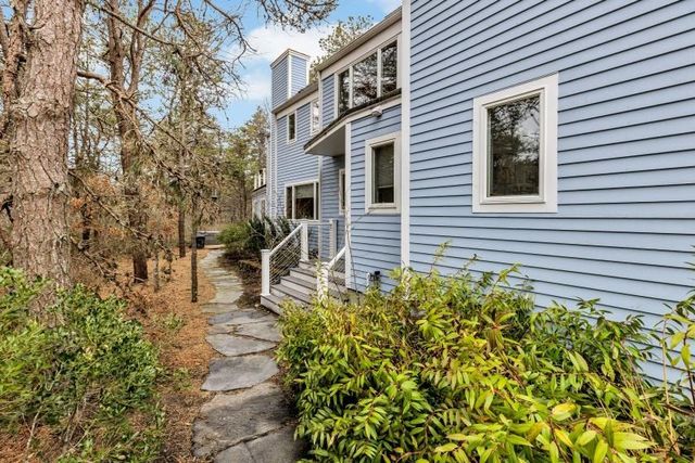 304 Red Brook Rd, Mashpee, MA 02649