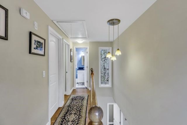 304 Red Brook Rd, Mashpee, MA 02649