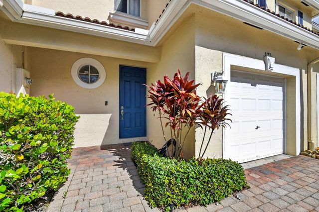 3117 N Evergreen Circle, Boynton Beach, FL 33426
