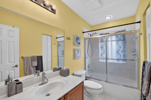 3117 N Evergreen Circle, Boynton Beach, FL 33426