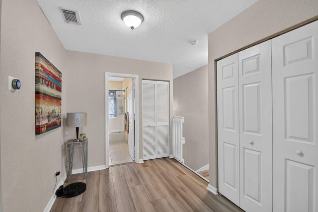 3117 N Evergreen Circle, Boynton Beach, FL 33426