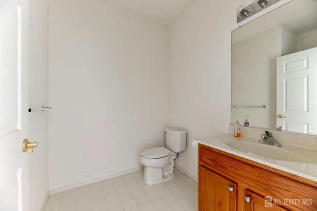 540 Cranbury Road 104, East Brunswick, NJ 08816